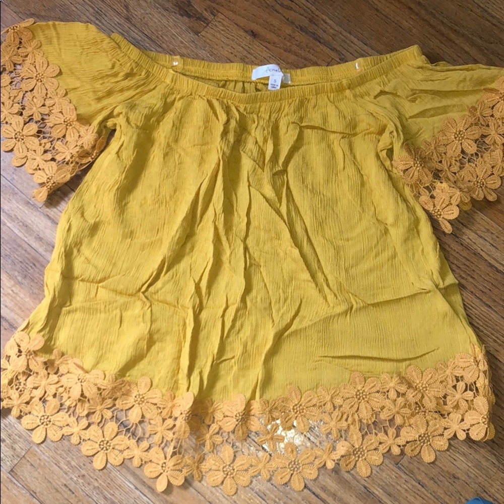 Flora off the shoulder top